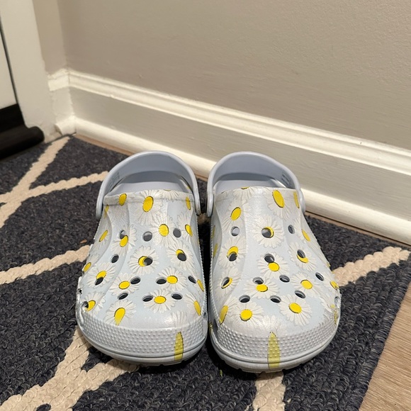 Crocs Baya Clogs - Picture 2 of 5